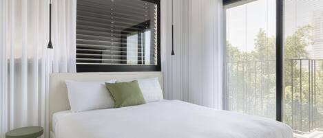 4 dormitoris, mobiliari individual i cortines opaques