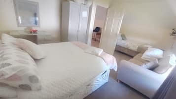 House, Multiple Beds