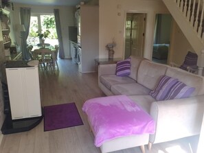 Ferienhaus, Mehrere Betten | Wohnbereich | Kamin