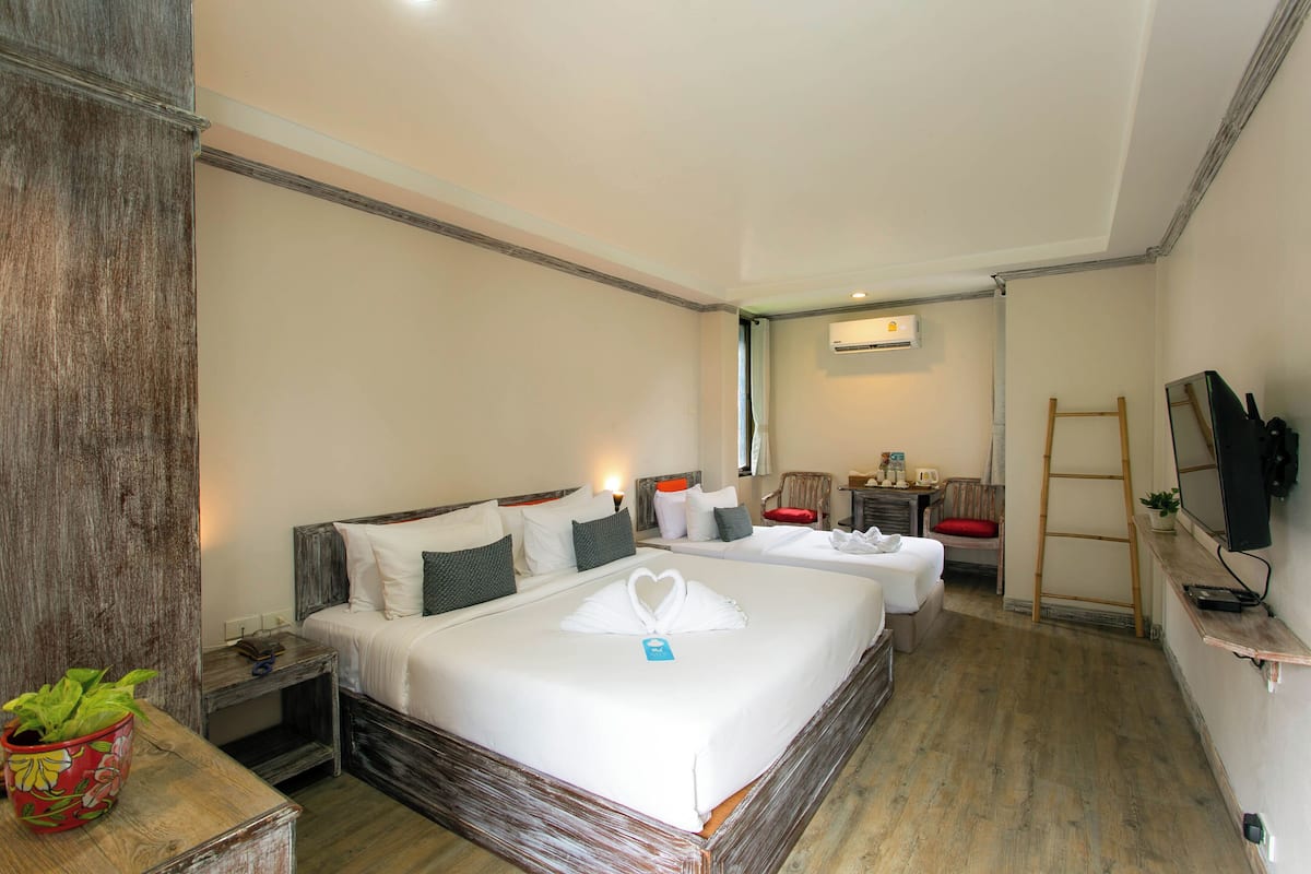 Economy Triple Room | Free WiFi, bed sheets