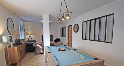 Loft, "Le Cosy" Coeur de Ville au Calme Avec Stationnement Privé