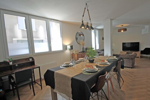 Loft, "Le Cosy" Coeur de Ville au Calme Avec Stationnement Privé