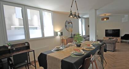 Loft, "Le Cosy" Coeur de Ville au Calme Avec Stationnement Privé