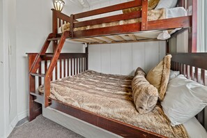 Basic-Ferienhütte | 3 Schlafzimmer, kostenloses WLAN