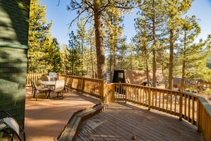 Terrace/patio - Lucky Bear Lodge (Big Bear Lake)