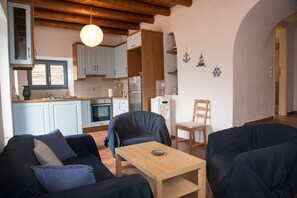 Televisio, takka, kirjoja