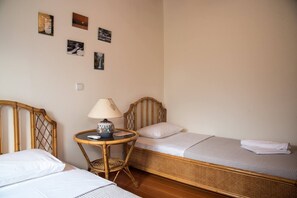 2 bedrooms, WiFi, bed sheets