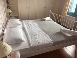 2 makuuhuonetta, Wi-Fi, vuodevaatteet