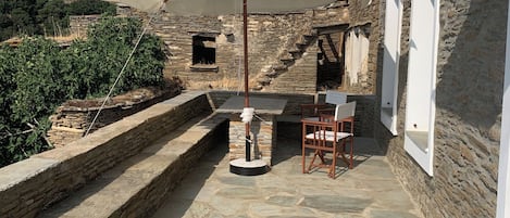 屋外ダイニングエリア