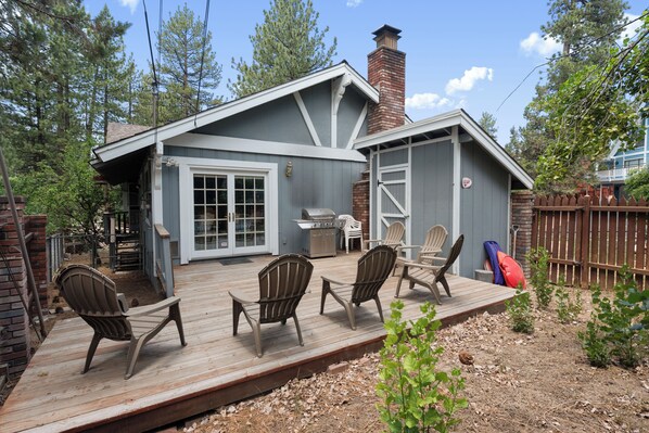 Basic Cabin | Terrace/patio - Avalon Retreat (Sugarloaf)