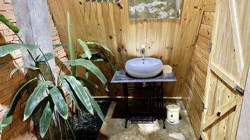 Standard Room | Bathroom | Slippers