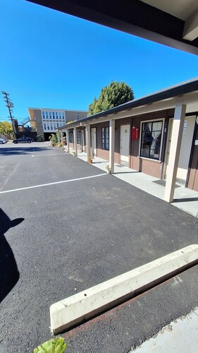 Garden Motel Redwood City CA