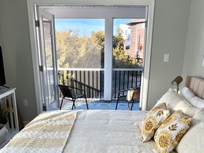 5 bedrooms, iron/ironing board, free WiFi