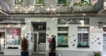 Maybachufer Living: Zentrales 2-Zimmer-Apartment im Herzen von Berlin