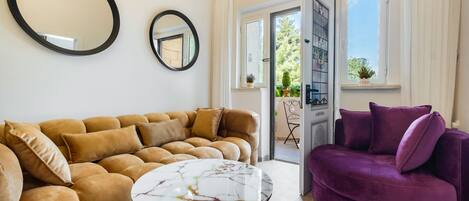 Comfort-Apartment | Wohnbereich | Flachbildfernseher