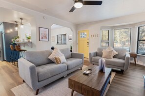 基本小屋 | 起居區