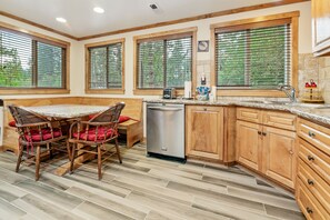 Basic-Ferienhütte | Eigene Küche