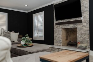 Smart-TV, Kamin
