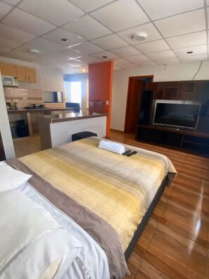 Lägenhet Standard | Sängtillbehör av högsta kvalitet, duntäcken och memory foam-madrasser