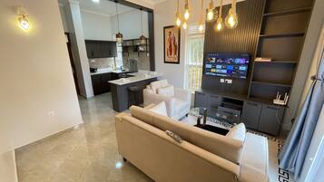 45 inci sebuah televisyen pintar dengan digital, TV, Netflix