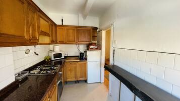 Wasserkocher mit Kaffee-/Teezubehör