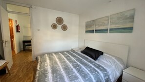 3 bedrooms, WiFi, bed sheets - Amplio Piso con Terraza en Santoña (Santoña)