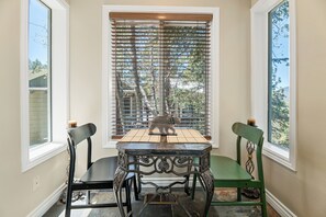 Basic Cabin | Private kitchen