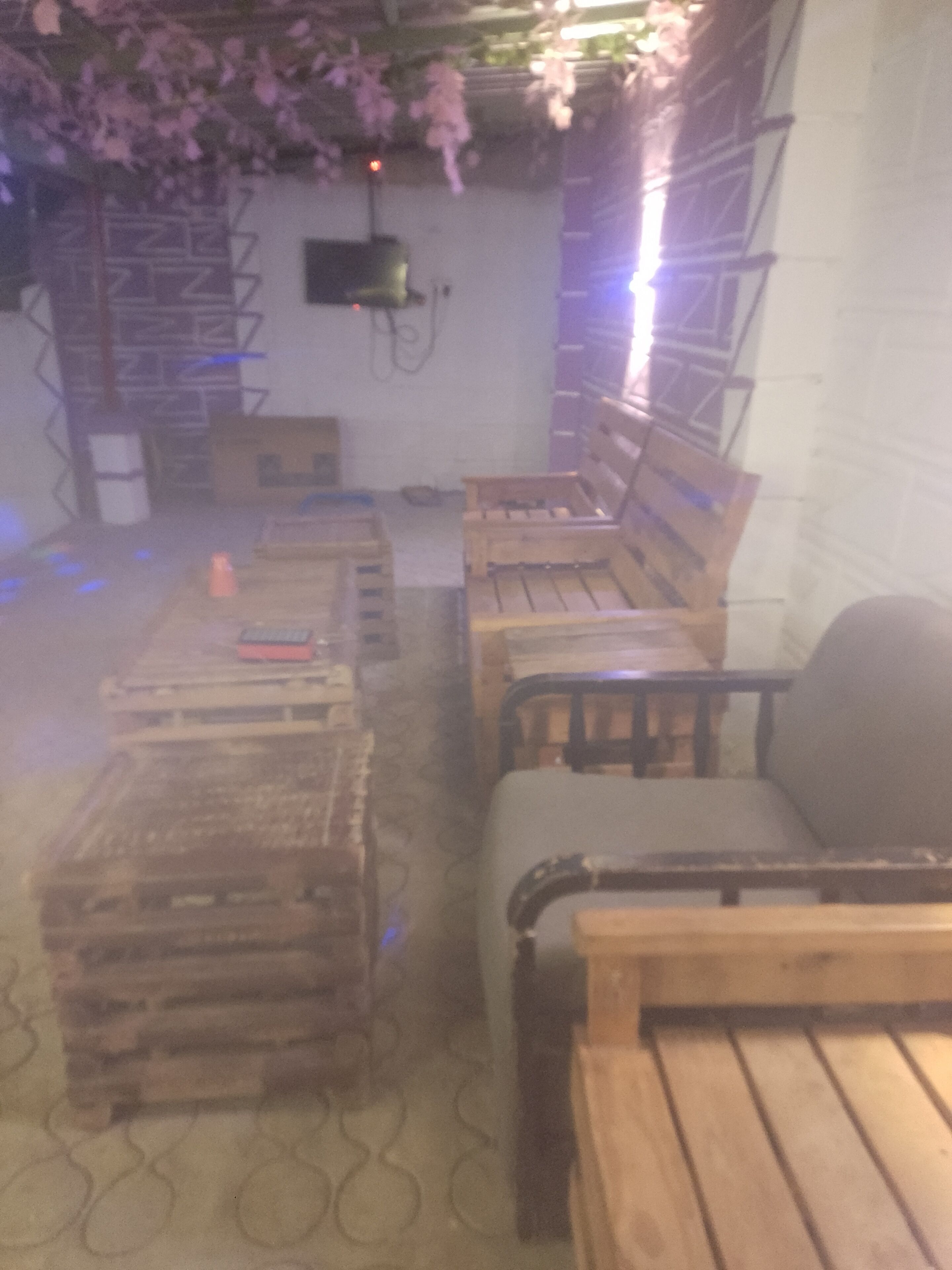 2 bar/lounge