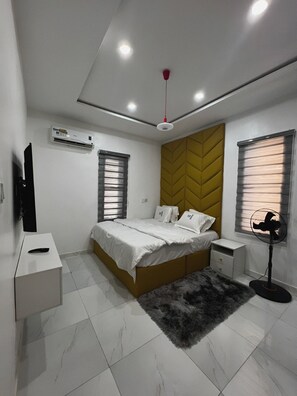 2 Schlafzimmer, Bügeleisen/Bügelbrett, WLAN, Bettwäsche