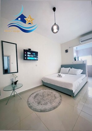 2 bedrooms, iron/ironing board, WiFi, bed sheets - Beautiful apartment close to the Bahai Garden Haifa.  (Haifa)