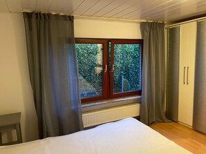 2 makuuhuonetta, vauvan matkasänky, ilmainen Wi-Fi