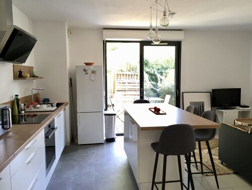 Appartement chaleureux proche de Bordeaux centre