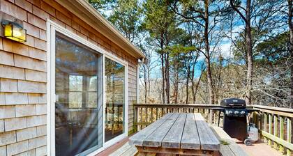 Oakwood Trail Cottage | Eastham home on Cape Cod Rail Trail with great deck