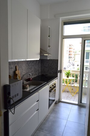 Private kitchen - Two steps from San Pietro (Roma)