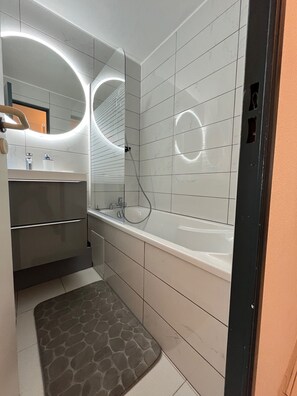 Asciugamani, carta igienica