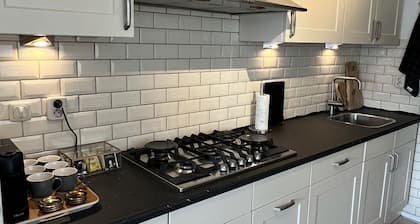 Apartment overlooking the beautiful Brouwersgracht canal in Amsterdam centre