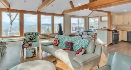 Luxury 4BR Waterville Retreat w/ Arcade