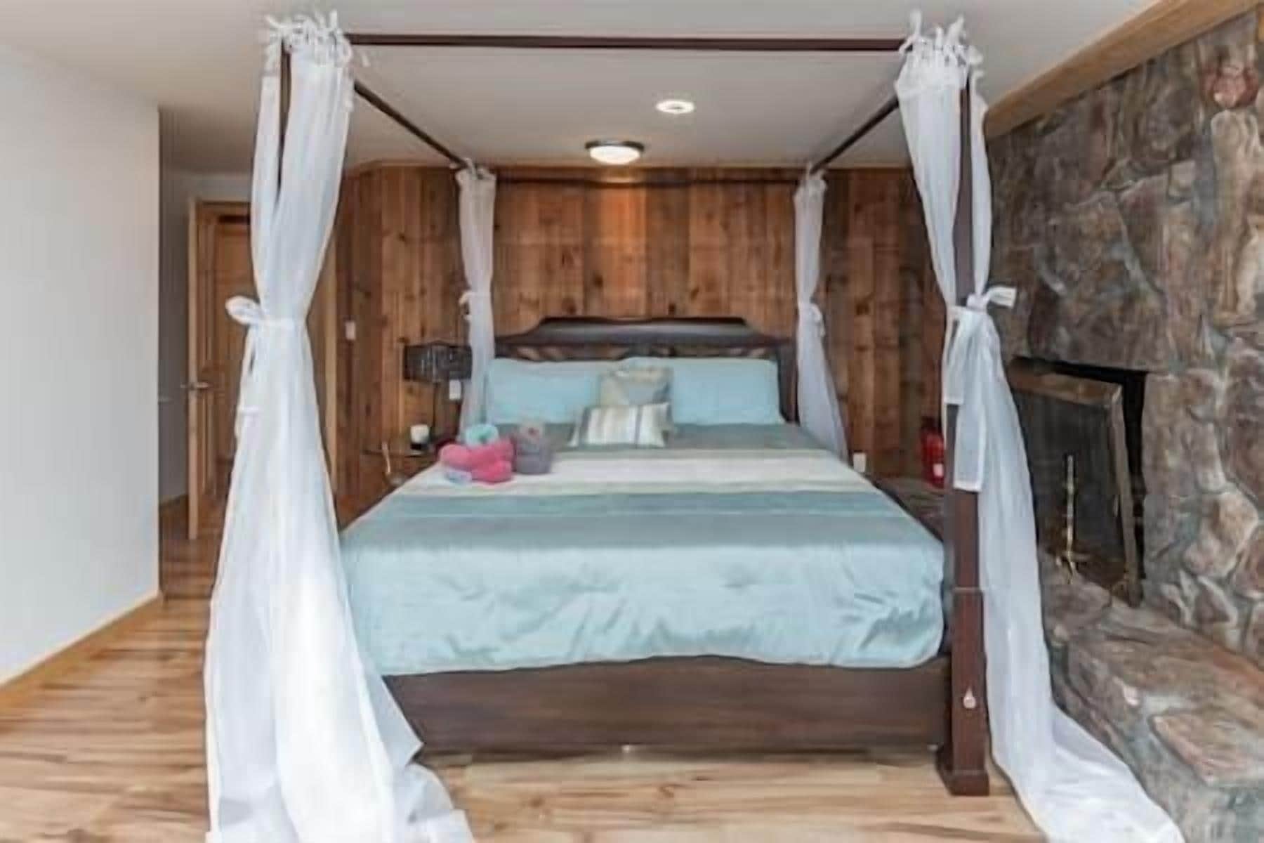 4 bedrooms, free WiFi, bed sheets