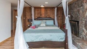 4 bedrooms, free WiFi, bed sheets