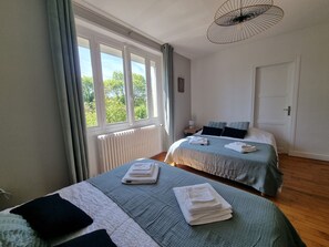 2 sovrum, strykjärn/strykbräda, resesäng och gratis wi-fi