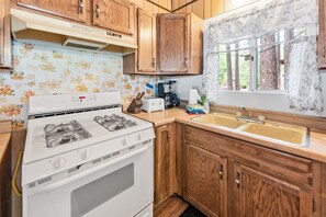 Hytte – basic | Eget kjøkken | Vannkoker