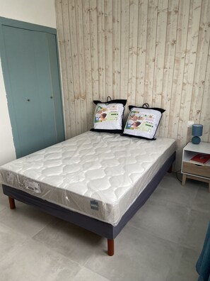 3 Schlafzimmer, Bügeleisen/Bügelbrett, WLAN, Bettwäsche