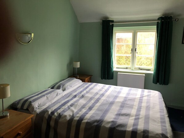 1 soverom, wi-fi (inkludert) og sengetøy