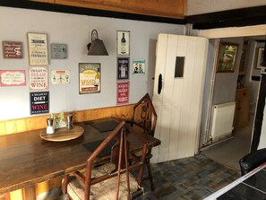 Dining - Double Room in Character Cottage - With Parking (Beaulieu)