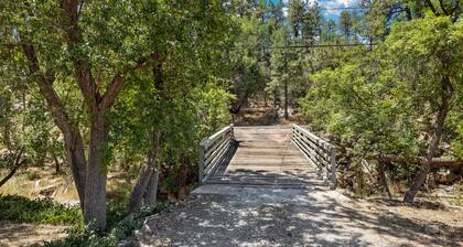 Creekside Getaway by Downtown