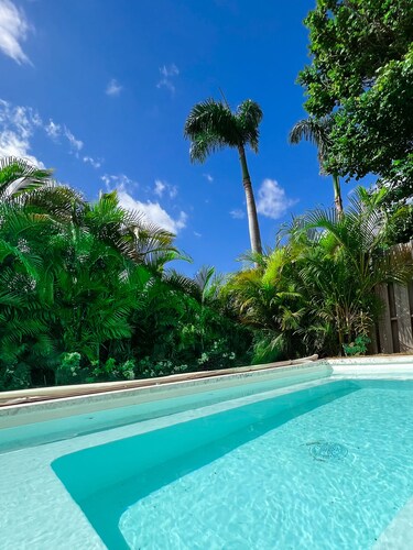 3BD renovated golf villa , sleeps up to 8 guests 