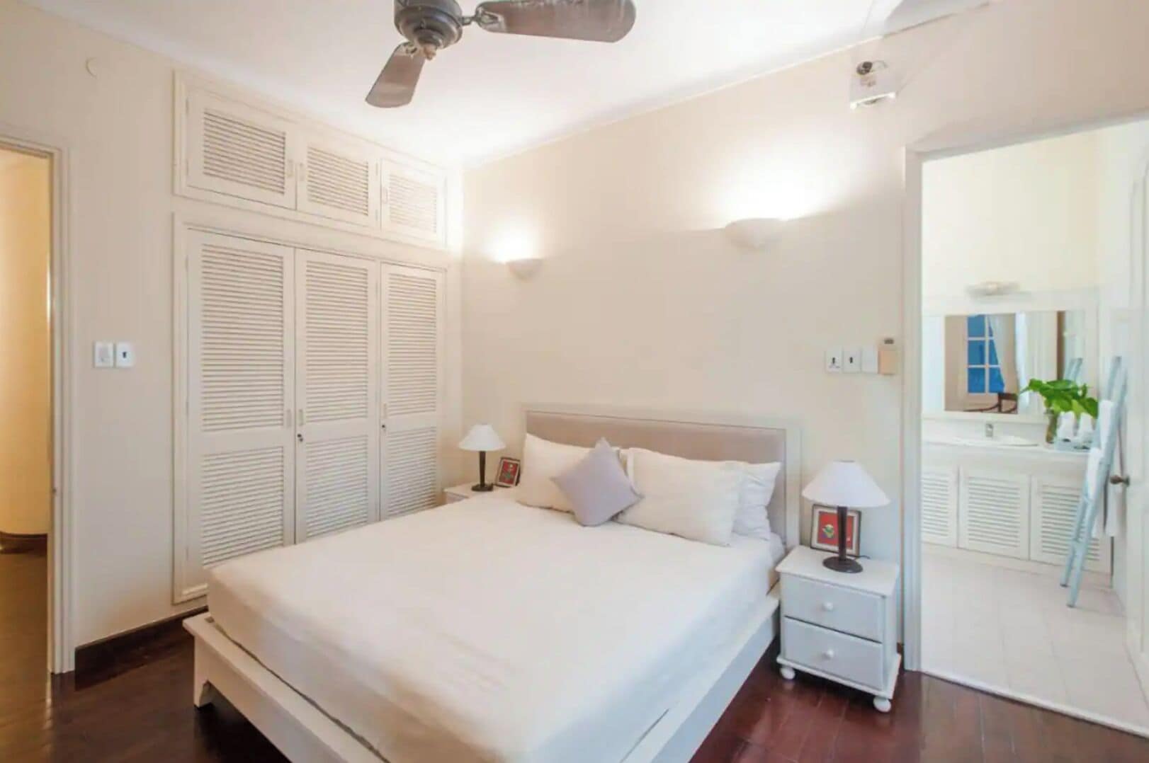 3 bedrooms, desk, iron/ironing board, WiFi