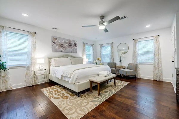 4 quartos, ferros/tábuas de passar roupa, Wi-Fi, roupa de cama