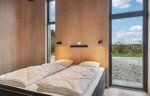 7 makuuhuonetta, vauvan matkasänky, ilmainen Wi-Fi
