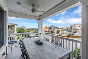Outdoor dining - Lakefront - Waterview Porches - Upstairs Unit-3BR (Neptune Township)